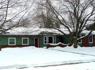 2280 Elmridge Dr NW, Grand Rapids, MI
