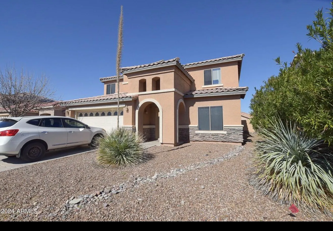 656 W Barrus St — Photo 2