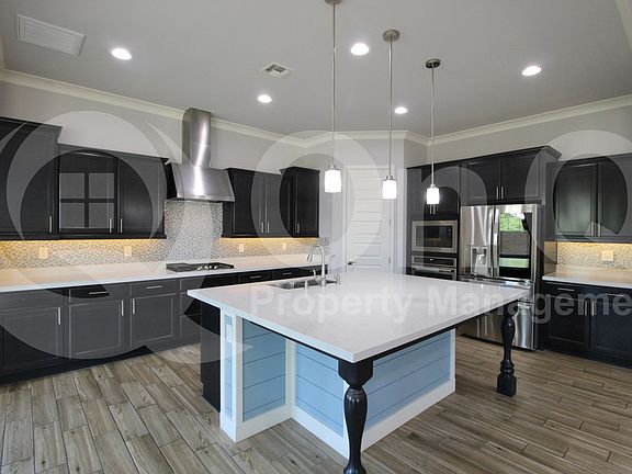 3rd image of 3253 E Louise Dr