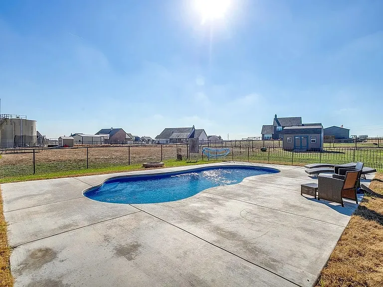153 Misty Mountain Ln — Photo 3