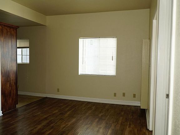 4th image of 1078 E Ocean Blvd APT 18