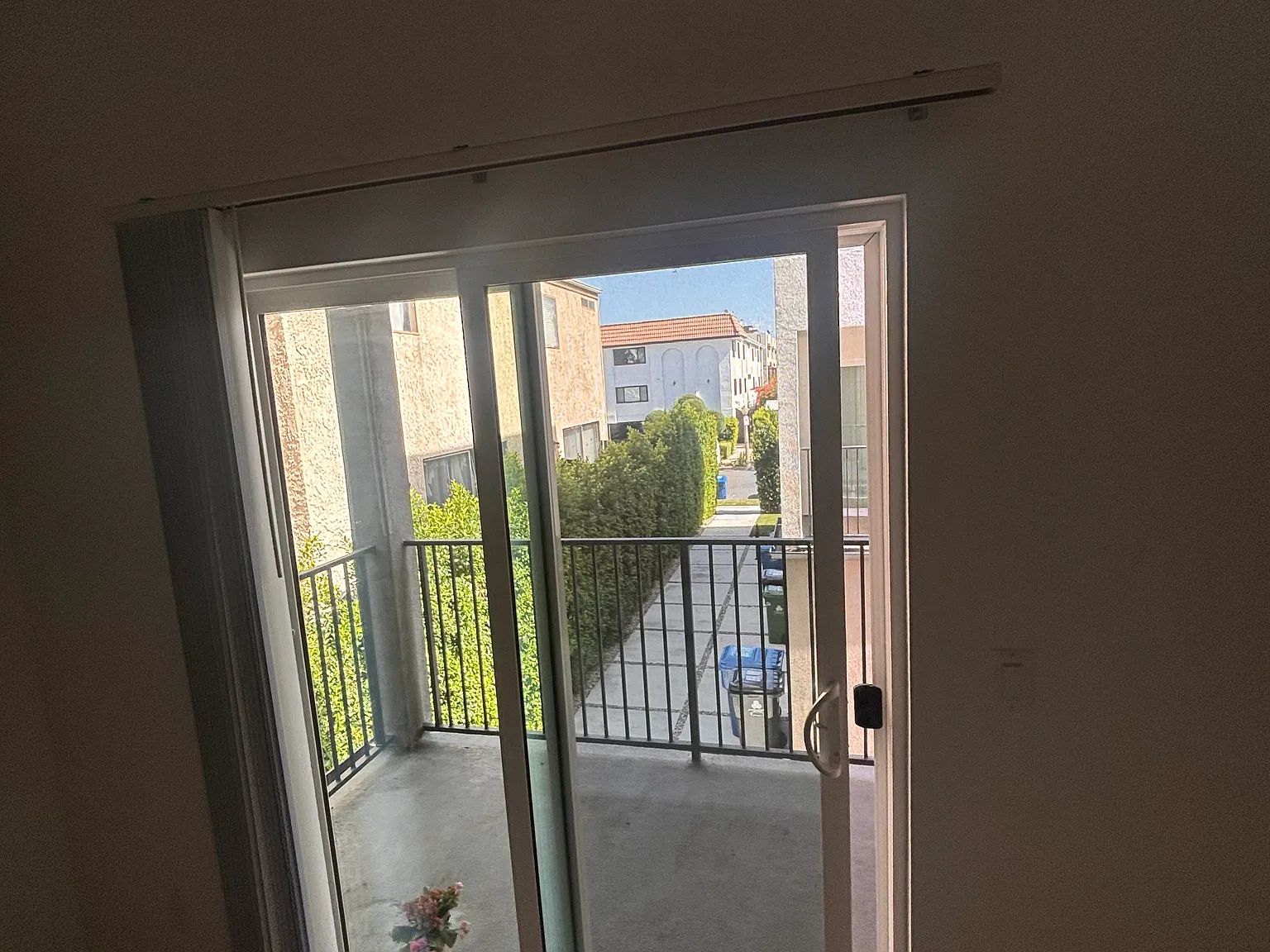 4 bed, 2500 sqft, $5,500 — Photo 4