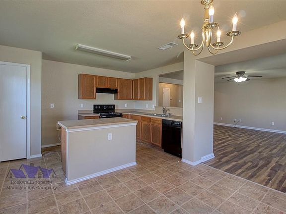 3rd image of 5460 Kleberg Dr
