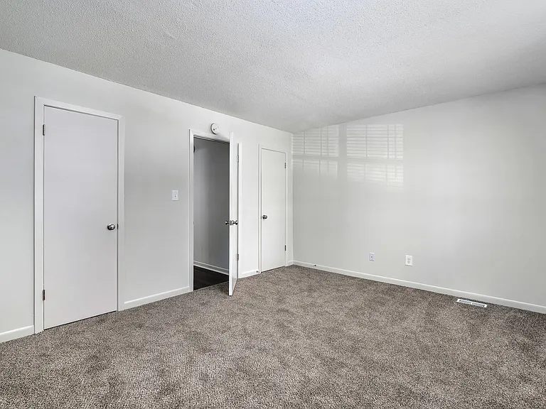 Willow - Bedroom 1