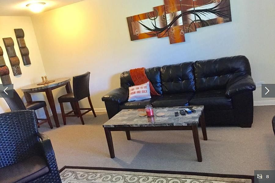 1st image of 115 Dover Dr APT 1