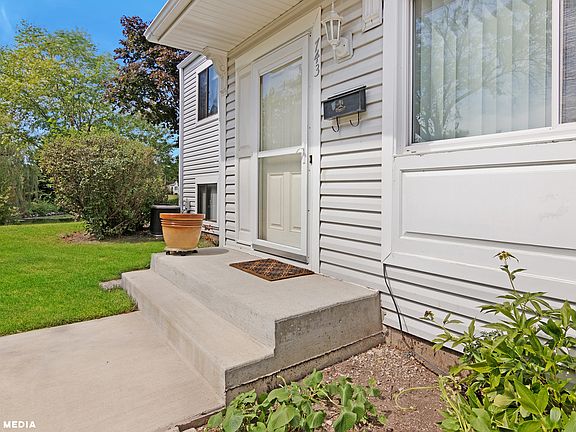 4th image of 743 Dover Pl Unit 5C