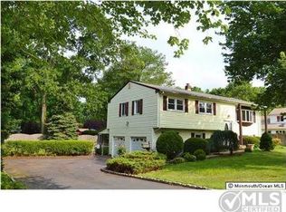 14 Bayberry Ln, New Monmouth, NJ 07748