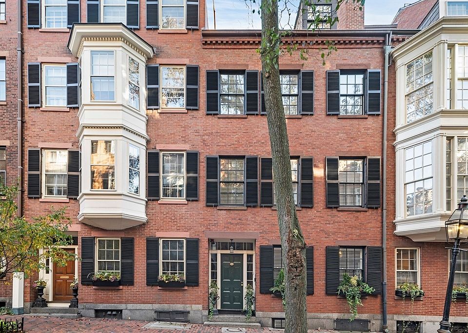 1st image of 54 Pinckney St