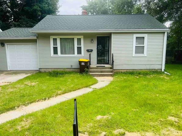 309 E Greenview Ave, Machesney Park, IL 61115