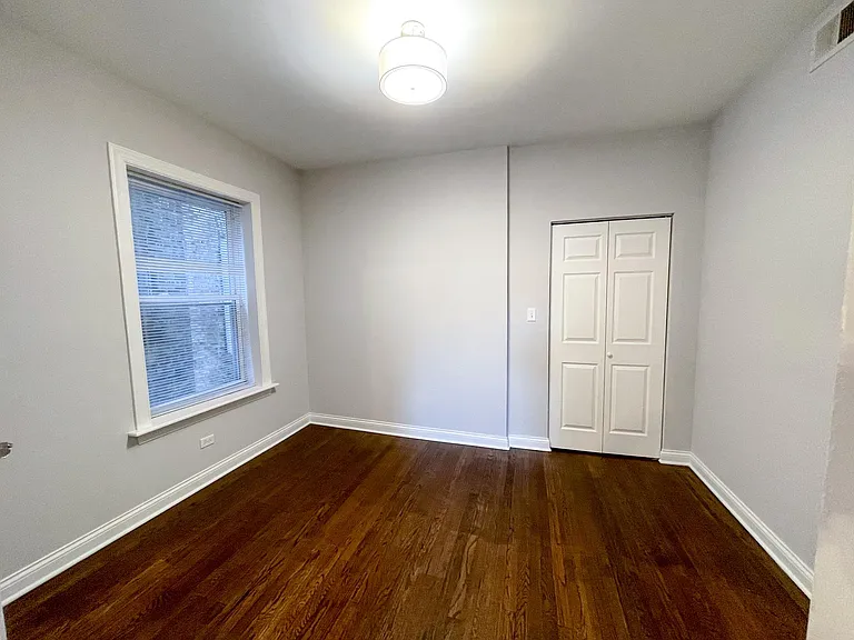 7209 N Damen Ave #2 — Photo 9