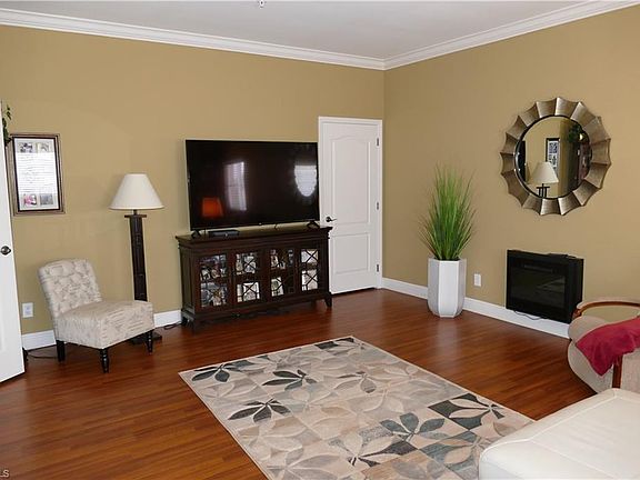 5th image of 12111 Santaluz Dr APT 202