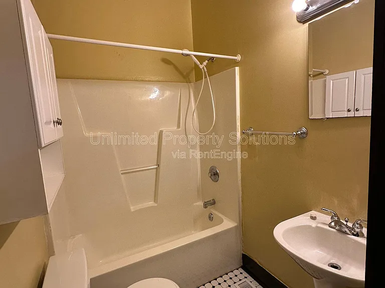 721 Chestnut St #A — Photo 14