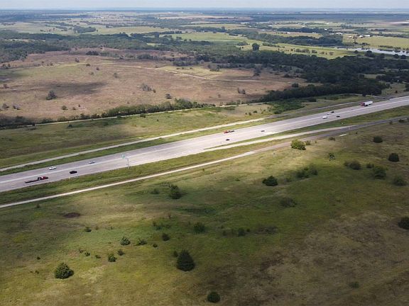 3rd image of 186 Interstate Highway 35 E
