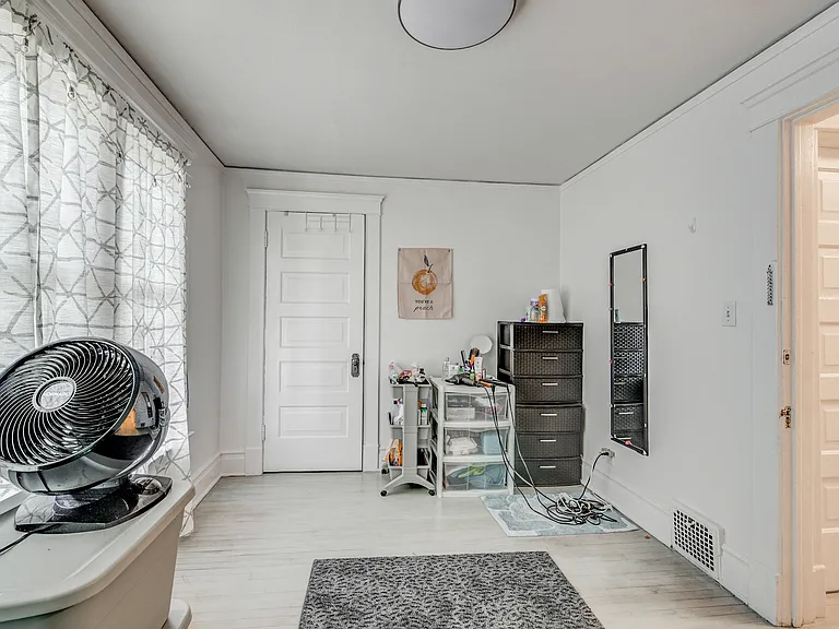 702 Tappan St #1 — Photo 4