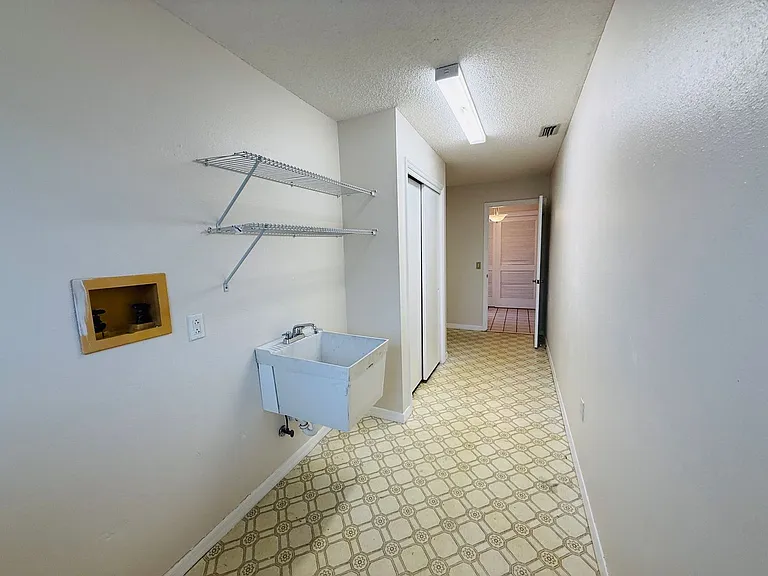 8992 Hernando Way — Photo 17