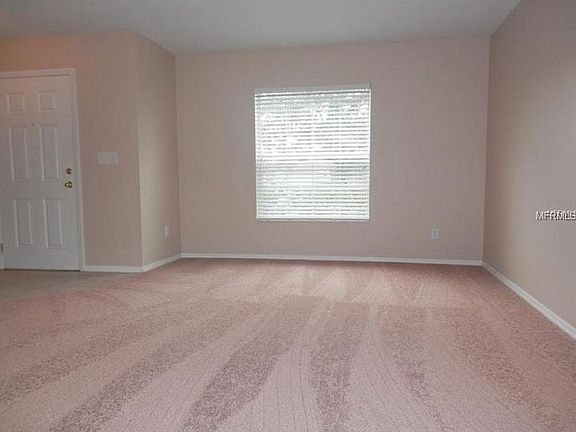 2nd image of 30819 Sonnet Glen Dr