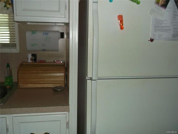 4th image of 1078 Creekside Dr