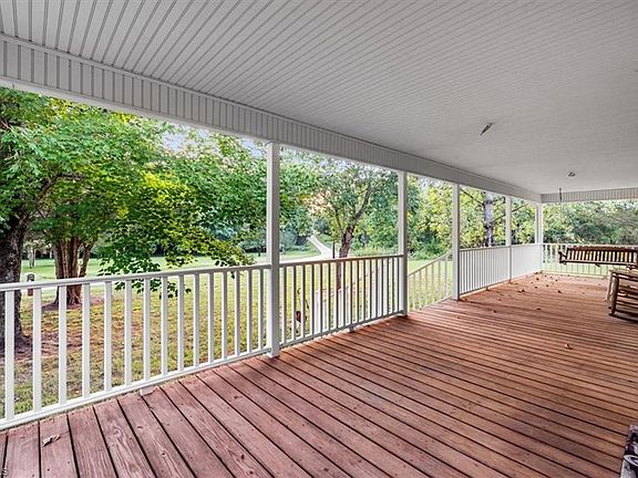 5th image of 471 Guilrock Ln