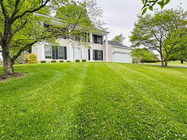 91 Prides Xing, Shenandoah Junction, WV 25442