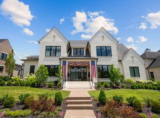 8869 Edgecomb Dr, College Grove, TN 37046