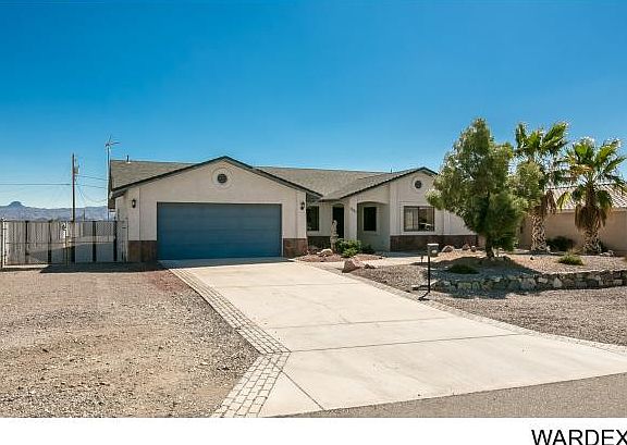 2nd image of 1990 Mimosa Dr