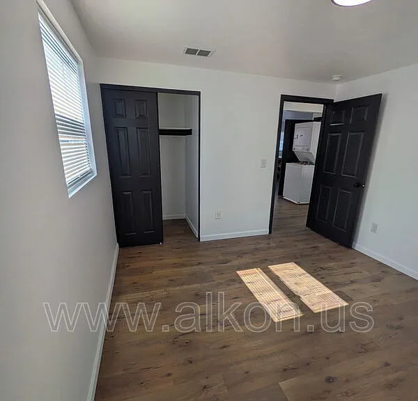 949 Perry Hwy #2 — Photo 8