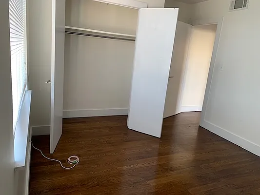 Rented by Premier Metro Realty Corp | media 9