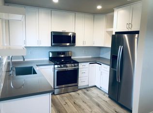 1563 Santa Ana Ave APT D, Costa Mesa, CA 92627