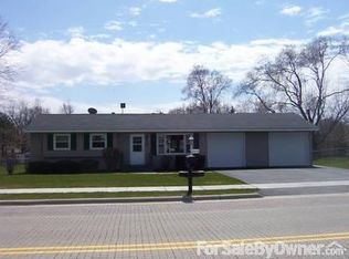 1313 Roosevelt Rd, Machesney Park, IL 61115