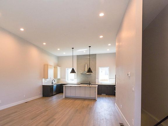 2nd image of 4560 W 13th Ave