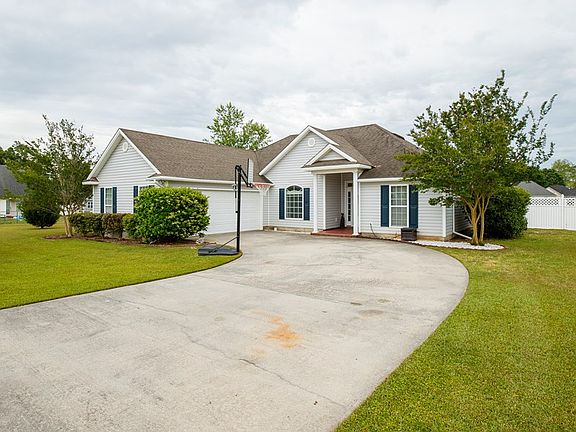 2nd image of 9 Mary Carter Ln
