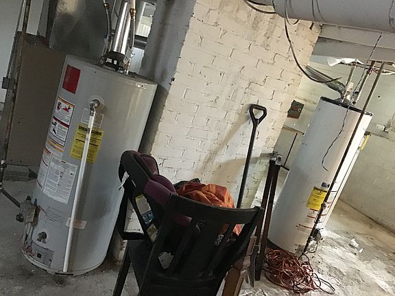 5th image of 11613 Buckingham Ave