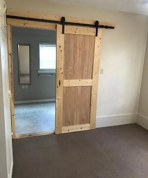 Entry to master bath