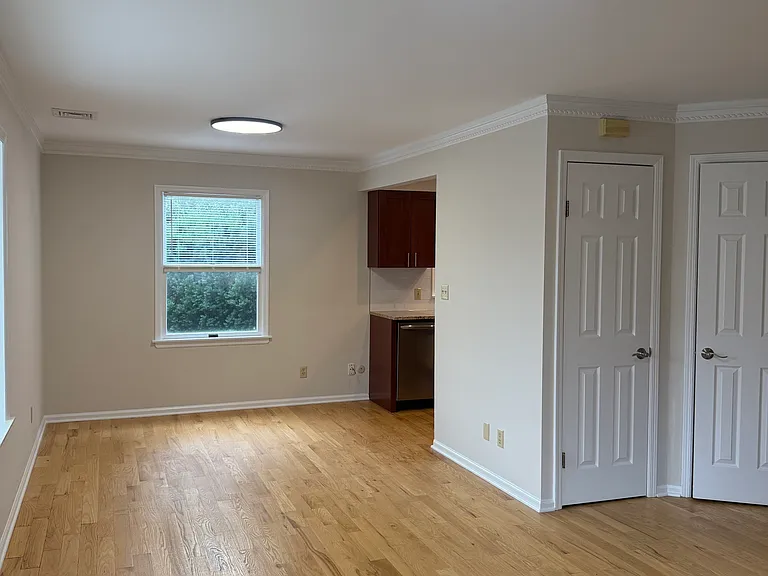 124 Valley Rd #B — Photo 4