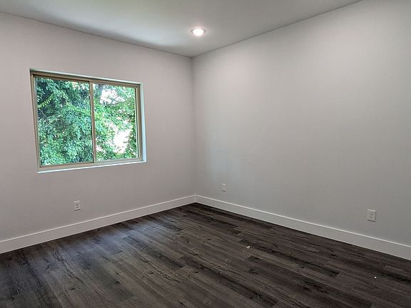 5th image of 2252 N Delhi St #2