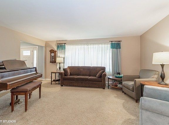 5th image of 571 E Delgado Dr