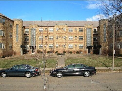 1st image of 5835 Lindenwood Ave #3W