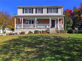 23 Tyroll Ln, West Haven, CT 06516
