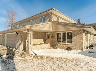 295 Salem Point Dr SW, Rochester, MN 55902