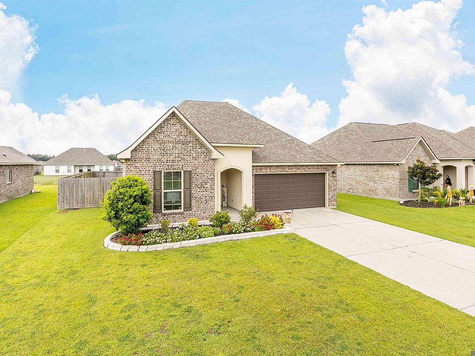 1st image of 23249 Berry View Dr