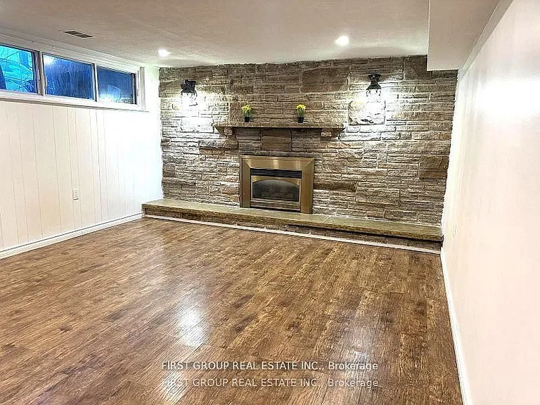 9 Hoshlega Dr #BASEMENT — Photo 2