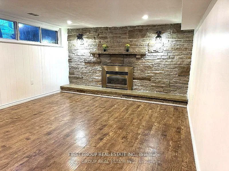 Building Photo - 9 Hoshlega Dr #BASEMENT