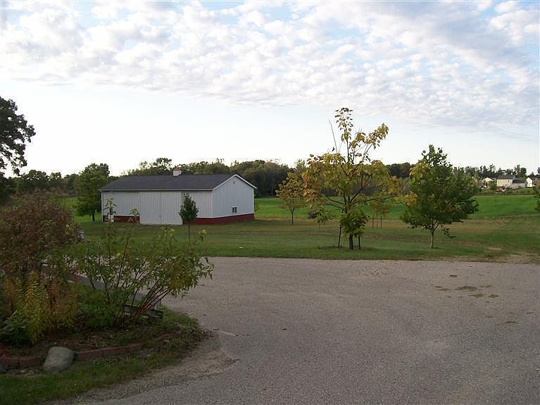 2nd image of 7665-11 Mile Rd NE