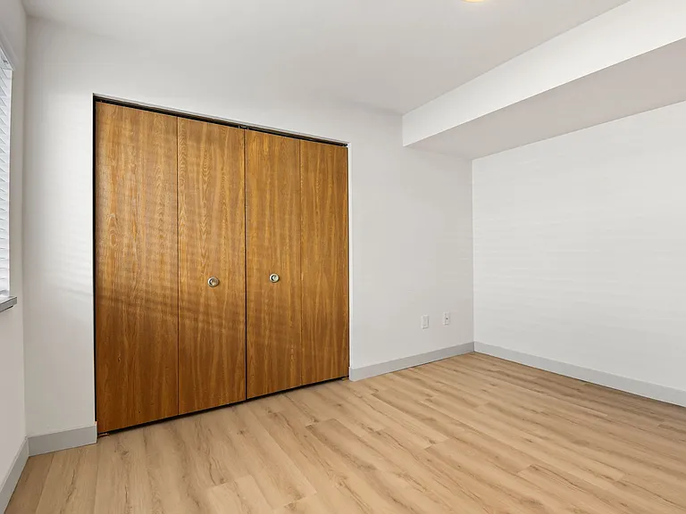 Ridge Creek Apartments — Photo 9