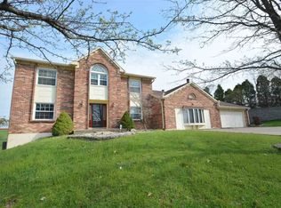 8216 N Dilcrest Cir, Florence, KY 41042