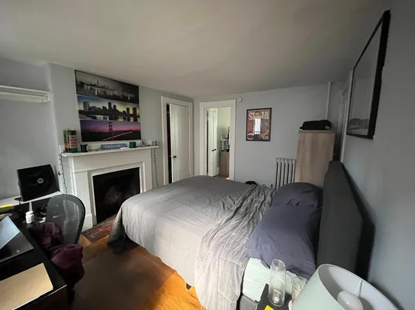 25 S Russell St #3, Boston, MA 02114