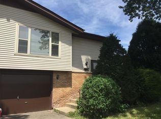 1620 Maple Ln, Elgin, IL 60123