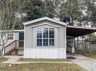 525 Mapleleaf Cir, Pensacola, FL 32514