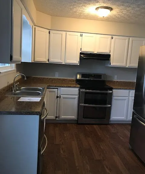 1025 Clovernoll Ct — Photo 7