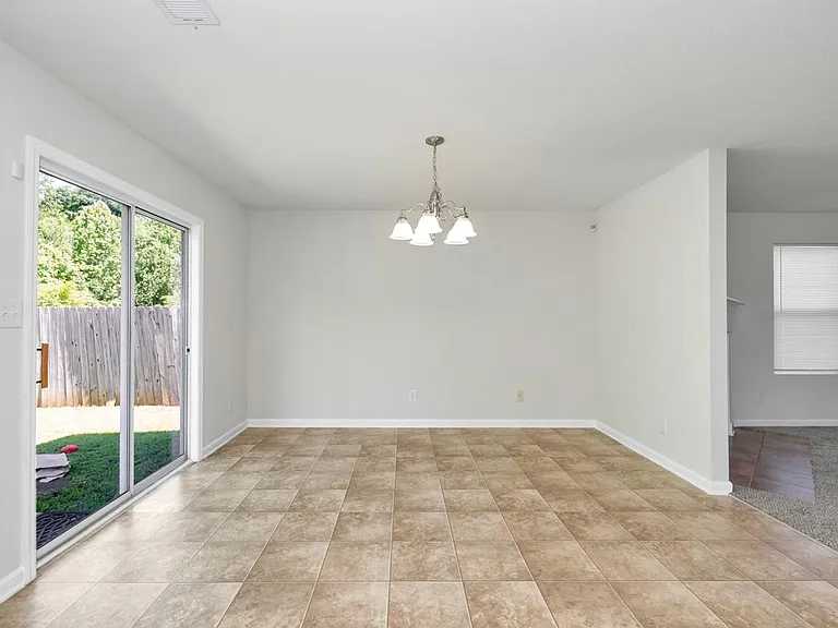 15385 Mill Valley Dr — Photo 6
